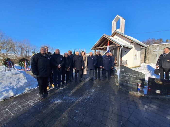 44a9f04e-8d17-46bd-815f-fb5e2956b459